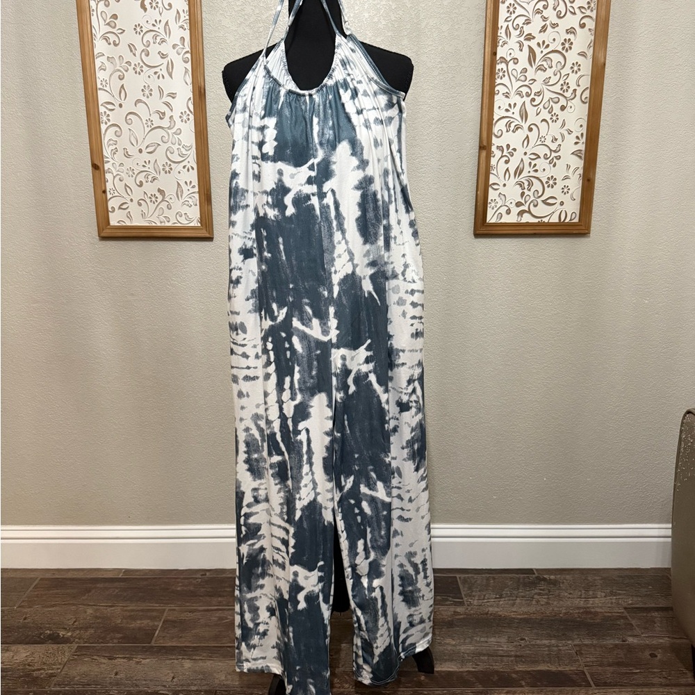 SHEIN Blue & White Tie-Dye Halter Romper Jumpsuit